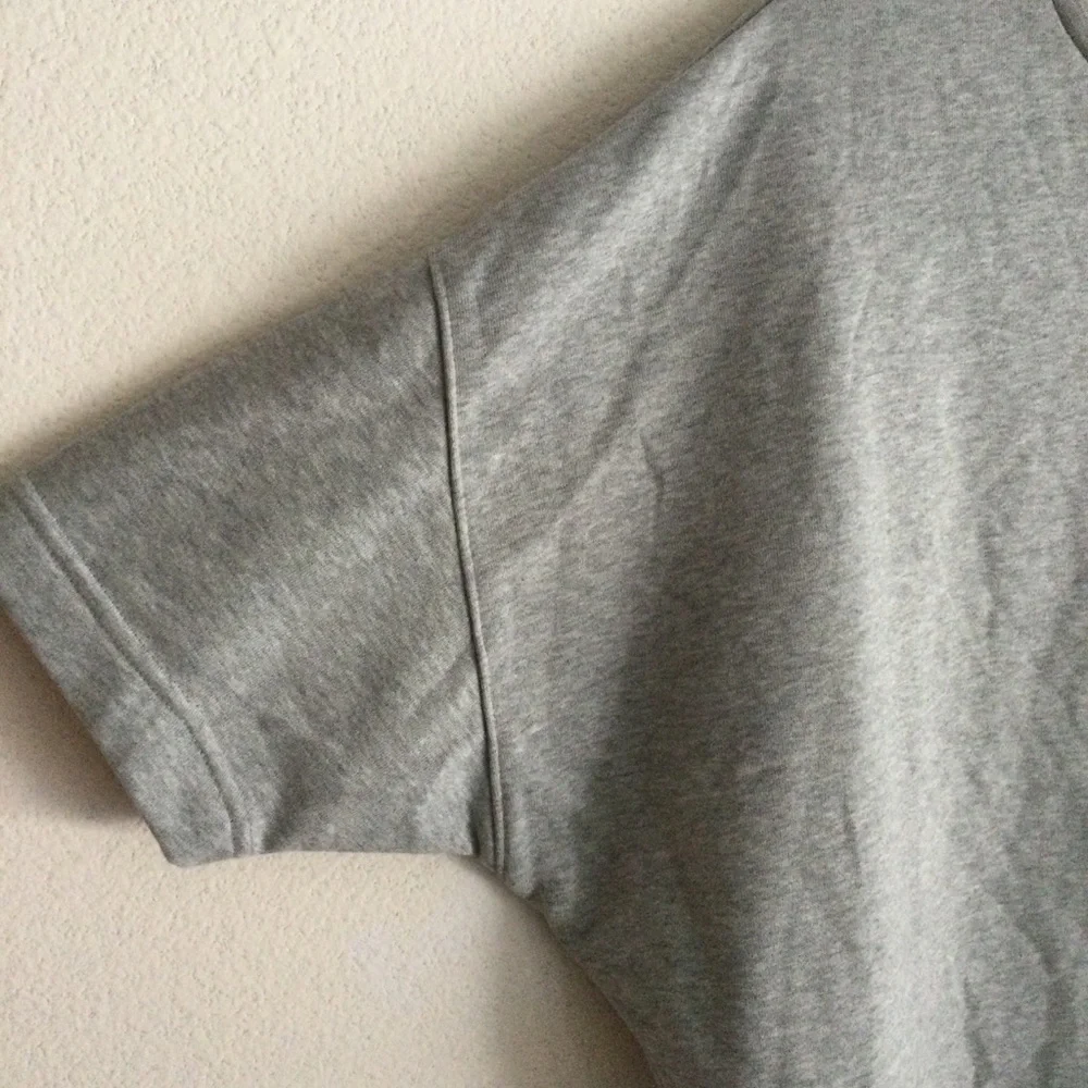 NIKE Dry Versa Mesh Back Training Top Gray Women’s Large